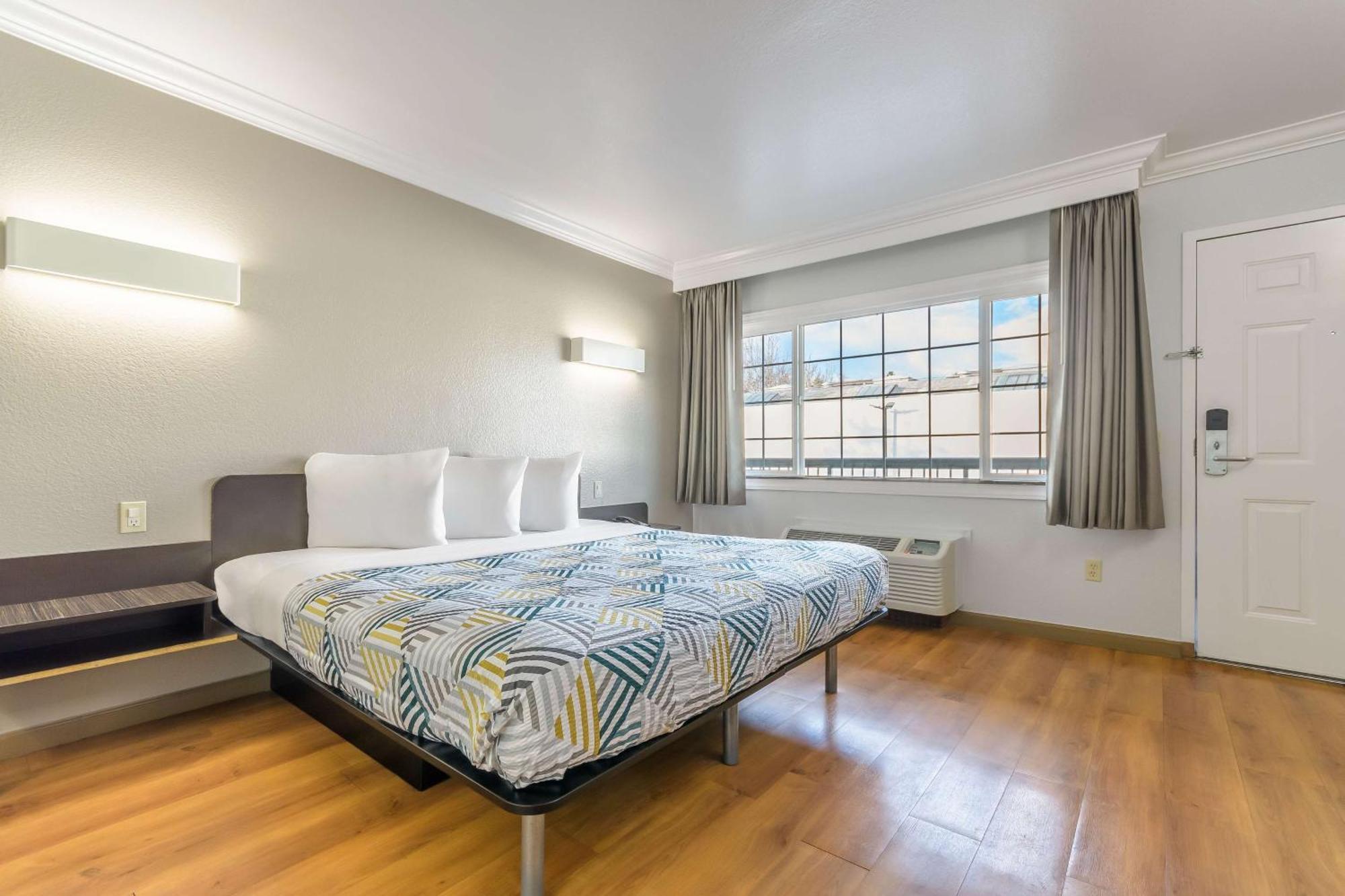Motel 6-San Jose, Ca - Convention Center Dış mekan fotoğraf