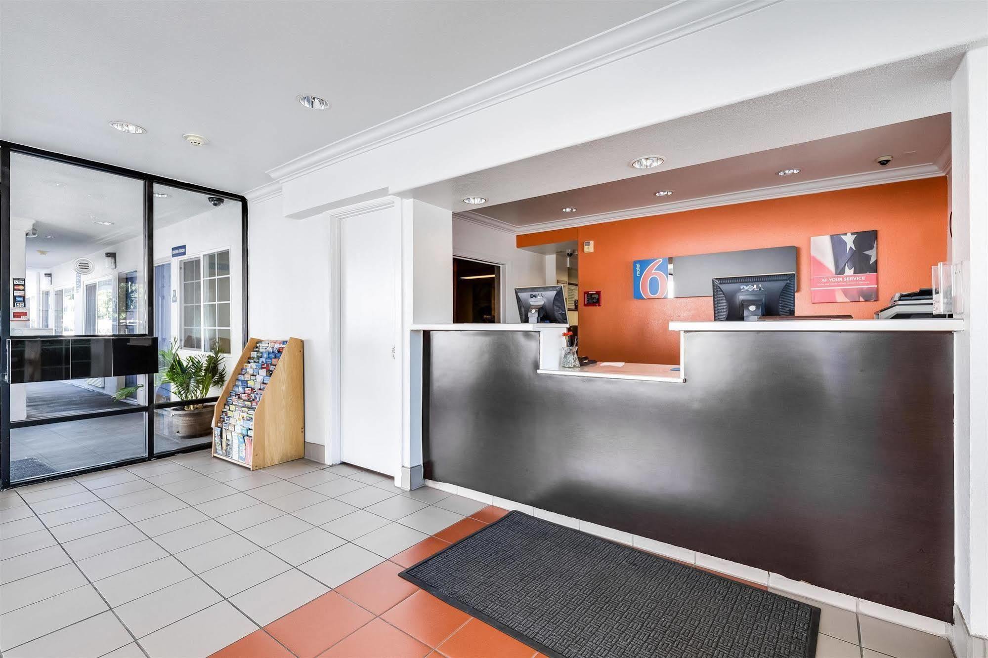 Motel 6-San Jose, Ca - Convention Center Dış mekan fotoğraf